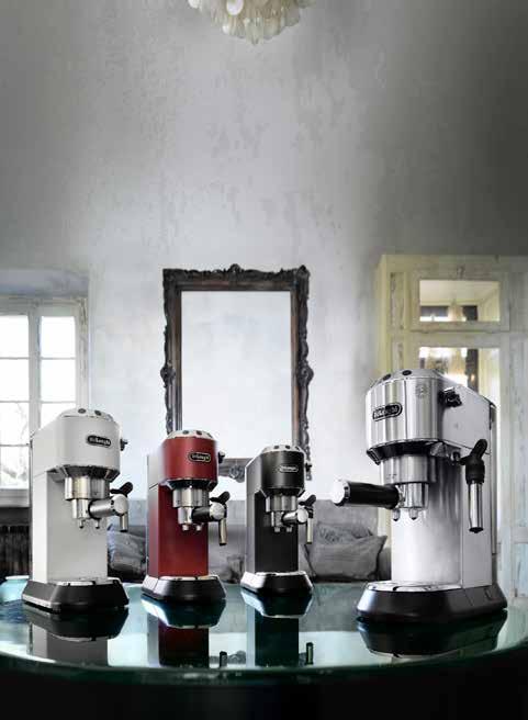 ) flow-stop funkce pro nastavení velikosti kávy snadné ovládání: 3 elektronicky ovládaná tlačítka pasivní nahřívač šálků profesionální tlak 15 barů kávovar může by t použit pro mletou kávu a také pro