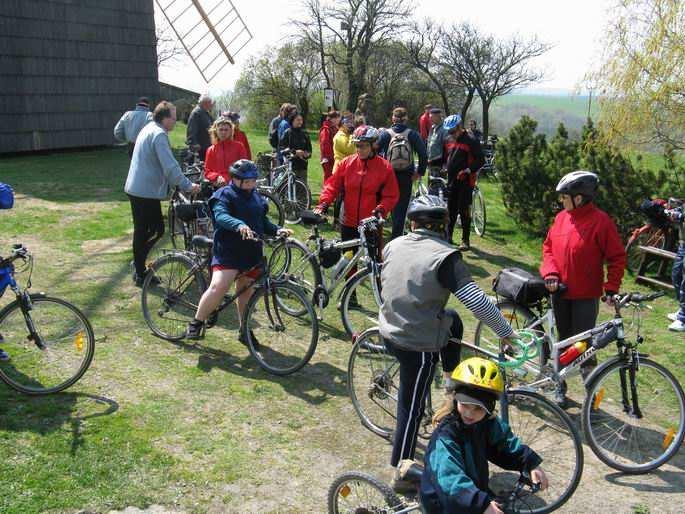 Součástí projektu bylo sestavení pracovní skupiny, která měla první zasedání 13. 12. 2008 v místě sídla Hranické rozvojové agentury.