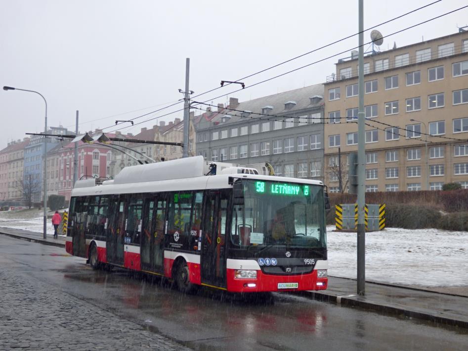 6.6 SOR TNB 12 Od nadnárodní společnosti se zpět vrátíme k DPP. V říjnu 2017 proběhlo znovuobnovení trolejbusů v Praze.