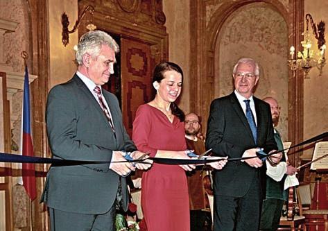 Výstava se konala pod záštitou předsedy Senátu PČR Milana Štěcha a předsedy Akademie věd ČR Jiřího Drahoše.