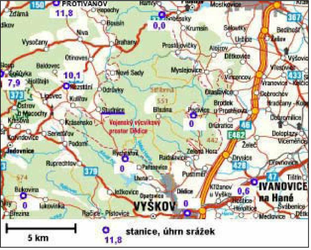 7 Mapa okolí obce Studnice (asi 8 km severozápadně od Vyškova) s vyznačenými srážkoměrnými a klimatologickými stanicemi ČHMÚ s hodnotami úhrnu srážek za 19. 4. 2000.