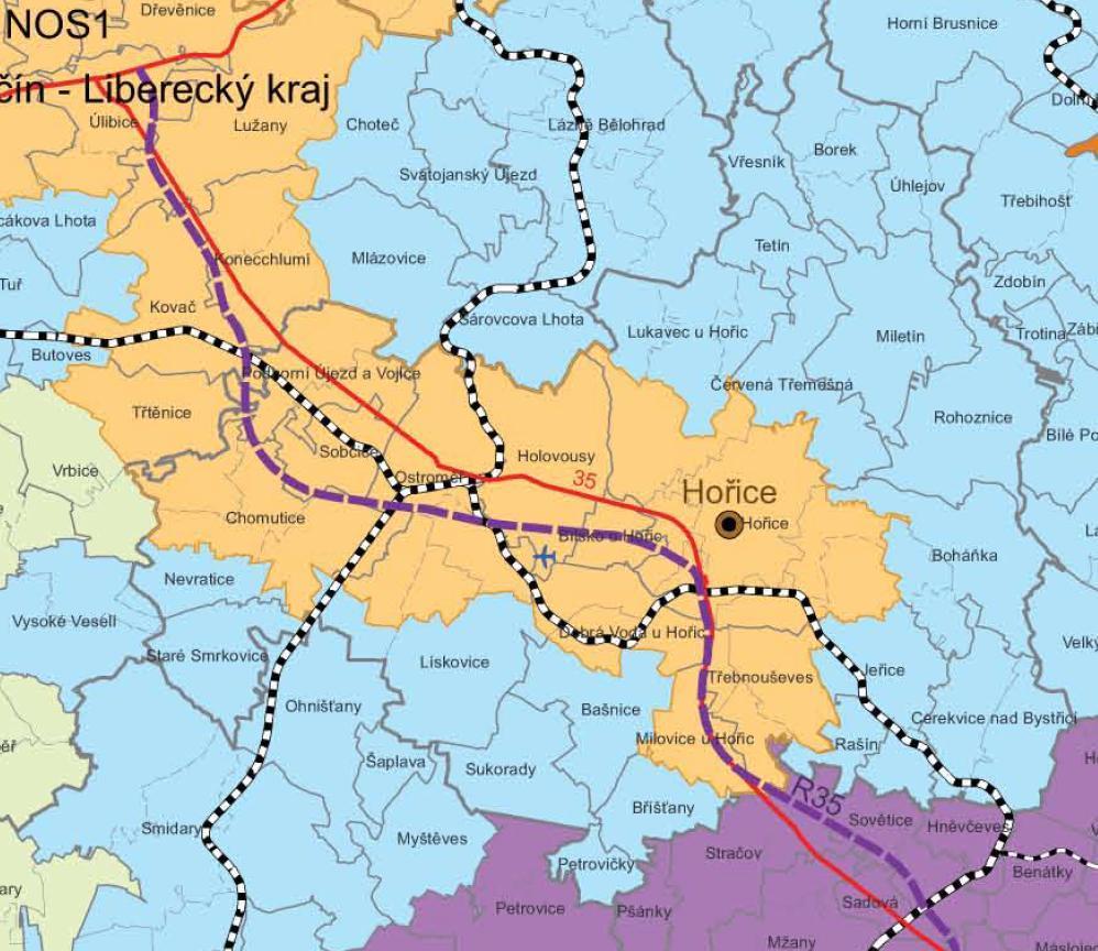 Obrázek 3.1: Výkres uspořádání území kraje obsahující rozvojové oblasti, rozvojové osy a specifické oblasti (SO ORP Hořice). 3.3 Plochy a koridory dopravní infrastruktury nadmístního významu Na území SO ORP Hořice by měla ÚSK akceptovat tahy základní komunikační sítě.