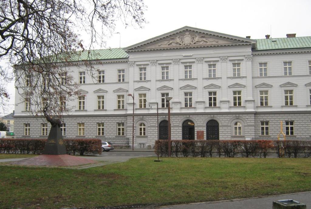 Soudy OS Opava oprava fasády budovy Olomoucká 27 V roce 2016 byly dofinancovány projekty