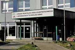 JOSEF HORA ČR Podílet se na skutečných vesmírných projektech nemusí být pro české studenty tak nereálné, jak by se mohlo zdát.