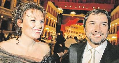 Jachtař, kterému učarovaladivadelní prkna Zmiňovaná hra Kolega Mela Gibsona je divadelní one man show. To je obrovský úkol udržet sám pozornost publika po celou dobu představení.