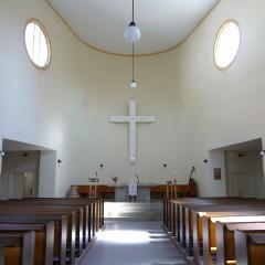 VÍTE, ŽE...? V prosincovém čísle jsme psali o tom, že v našem domově probíhají pravidelně bohoslužby v zastoupení římskokatolické a evangelické církve.