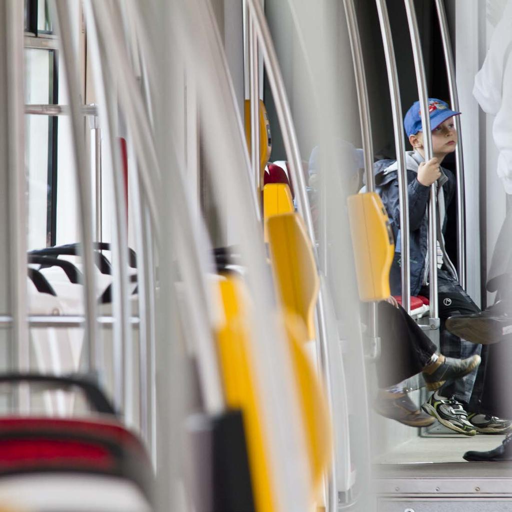 SEZNAM ZKRATEK ZPRÁVA AUDITORA AE BOZP BŘ ČS ČSOB DHM DNM DPH DPP DŘ EŘ EU EZS GVD HMP HZS DP ICT IT JDCM Airport Express bezpečnost a ochrana zdraví při práci bezpečnostní ředitel Česká spořitelna