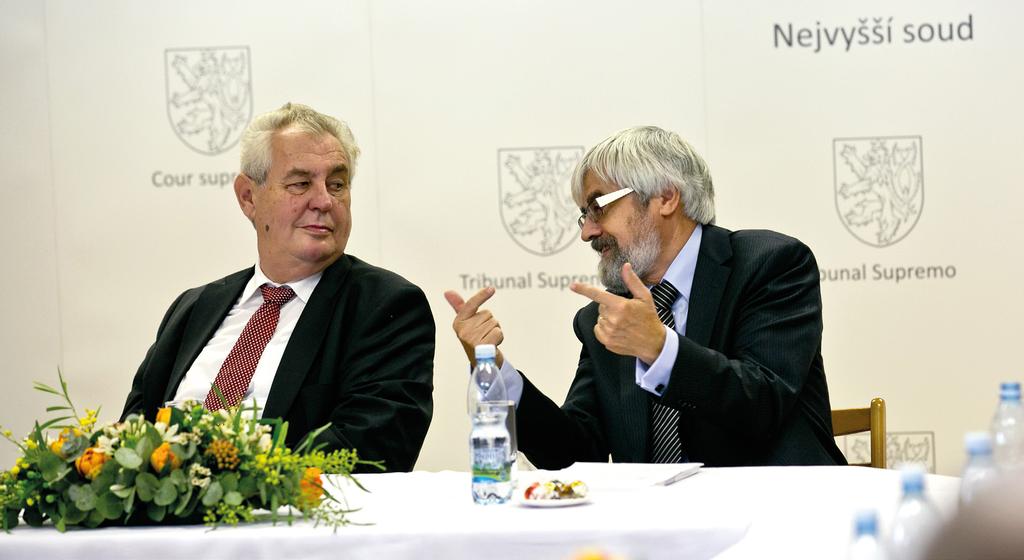 Prezident České republiky Miloš Zeman a předseda Nejvyššího soudu prof. JUDr.