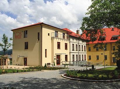 Hospic sv. Jana N. Neumanna zahájil provoz 1. 11. 2005. Zřizovatelem Hospice sv. Jana N. Neumanna jako nestátního neziskového zdravotnického zařízení je stejnojmenné občanské sdružení.