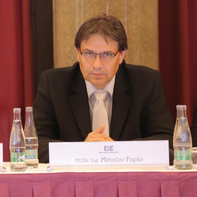 Abstrakt Zdravotnické prostředky z pohledu poskytovatele péče Medical Devices from the Health Care Provider s Point of View Miroslav Fupšo Summary The University Hospital Brno has totally 1,882 beds.