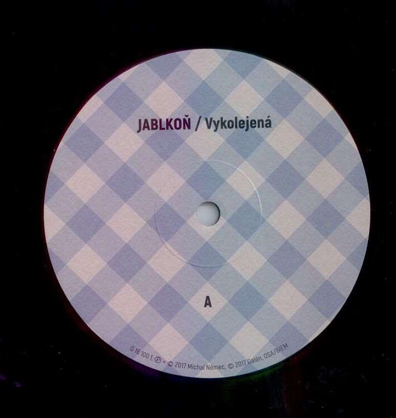 337 a audio b s 2 rdamedia 338 a audiodisk b sd 2 rdacarrier 344 a digital b optical 2 rda 347 a audio soubor b CD audio 2 rda 500 a Název z disku 500 a "World premiere recording"--pouzdro 500 a