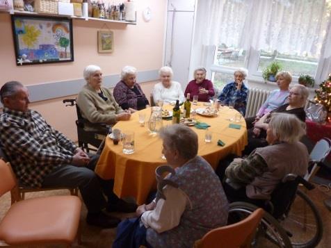 Základní zásady a principy poskytování služeb: zachovávání lidské důstojnosti osob všichni zaměstnanci mají za povinnost jednat s