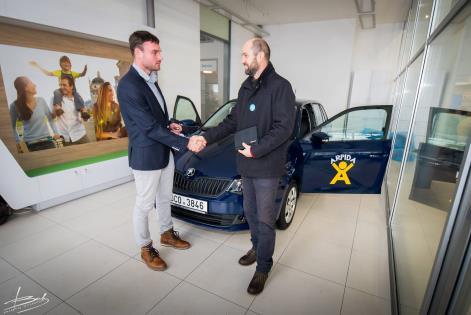 128,- Kč, byl tentokrát použit na nákup nového osobního automobilu pro sociální službu Raná péče.