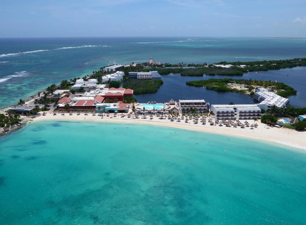 Důvody, proč milovat Club Med Resort Cancun Užívejte chvíle pohody v příjemném hotelovém resortu ideálně situovaným mezi lagunou a Karibským mořem
