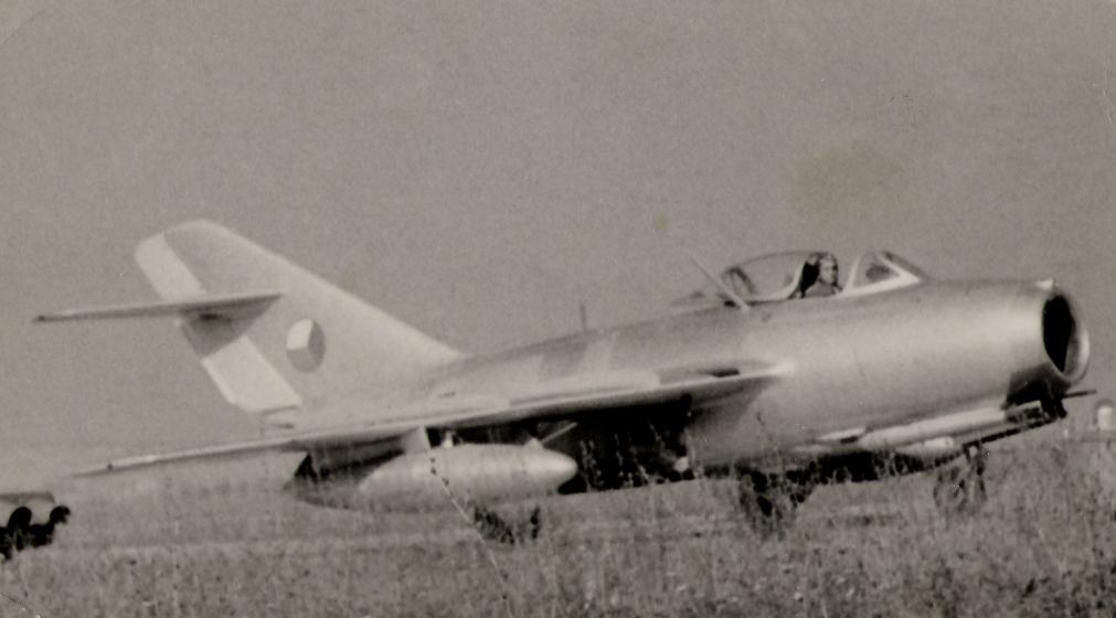 22. sld Brno: 3. slp Brno 8. slp Kbely (původně u 3. sld Líně), od 5.0.959 v Ostravě, letiště Mošnov 20. slp Čáslav (původně u 6. sld)/ Celkem 67 MiG-5, 75 MiG-5 bis, 8 UTI MiG-5, dále MiG-7PF.