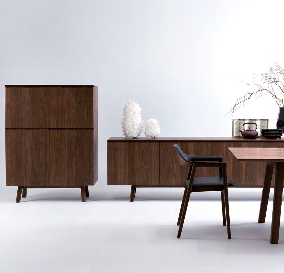 Společnost Conde House je známá svým výjimečným designem a výrobní kvalitou, kterou již 40 let promítá do své řady moderního nábytku pro výjimečné interiéry.