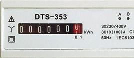 router TARIF 1: TARIF : TARIF 3: TARIF 4: Proudový transformátor CT50 TARIF 1 TARIF (bezpotenciálový kontakt) Indikace tarifu - RGB ED Součástí balení je proudový transformátor CT50.