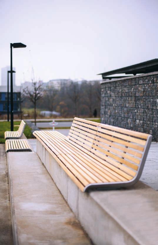 port Zídky nebo terénní schody různého druhu patří k běžným prvkům veřejného prostoru. Často se využívají jako vhodná místa k sezení.