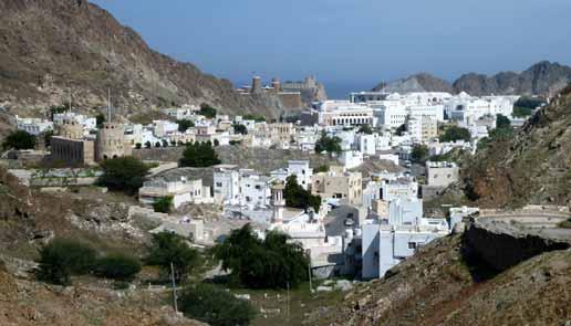 ASIE POZNÁVACÍ EXOTIKA VELKÝ OKRUH OMÁNEM TERÉNNÍMI AUTY Poznejme ještě původní svět na Arabském poloostrově, historii prastaré velmoci a krásy přírody. Navštívíme to nejlepší z Ománu.