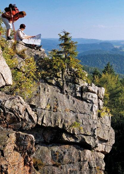 ŽĎÁR NAD SÁZAVOU Žďár nad Sázavou leží v překrásné přírodní scenérii chráněné krajinné oblasti Žďárské vrchy.