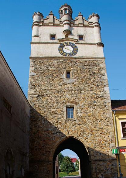 JIHLAVA Brána Matky Boží Brána je symbolem města Jihlavy a jedinou branou, která se zachovala z pěti středověkých bran.