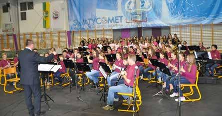 december 2014 Novoletni koncert učencev Osnovne šole Zreče, ki obiskujejo glasbeno šolo in pevske