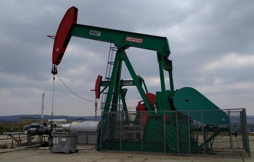 4 METODY TĚŽBY ROPY Metody těžby ropy se nejčastěji rozdělují do tří kategorií primární, sekundární a terciérní.