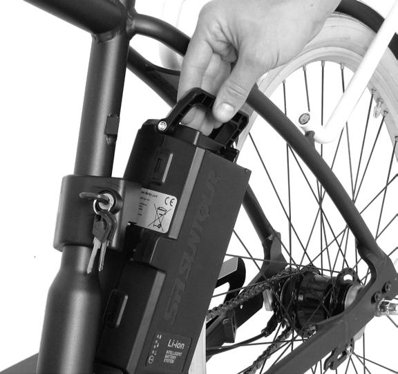 SR SUNTOUR UŽIVATELSKÁ PŘÍRUČKA Vzpřímeně stojící baterie Vaše kolo je dodáváno společně s nabíječkou.