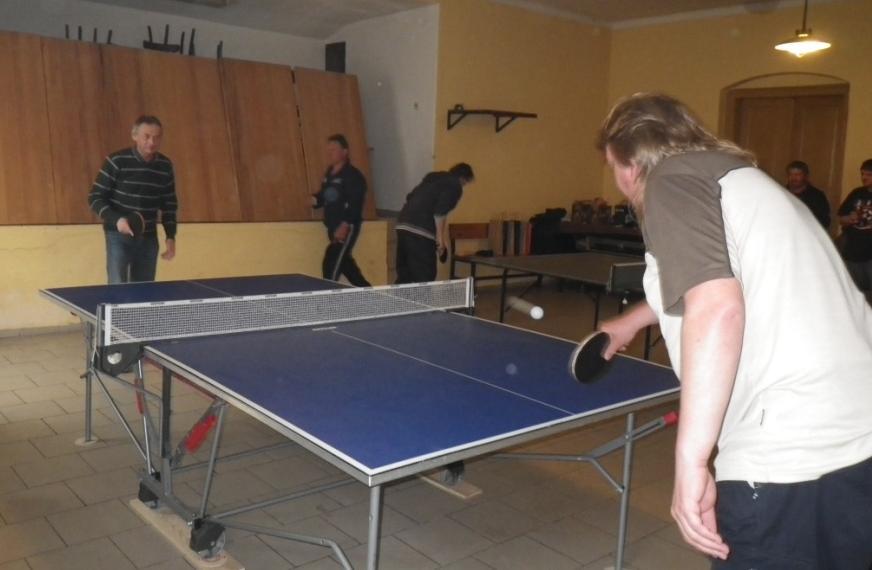 Turnaj probíhal od rána do pozdních odpoledních hodin ve velice pohodové náladě, tradičně na sále v hospodě U Potužáků.