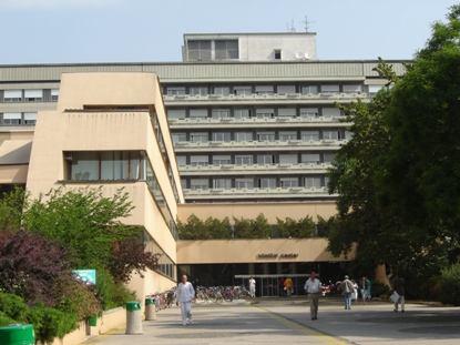 Optimalizácia IT služieb Success story University Medical Centre Ljubljana (Slovinsko) Najväčšia nemocnica v Slovinsku založená v r.