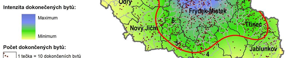 Nicméně největší intenzita, znázorněna modrou barvou se soustřeďuje