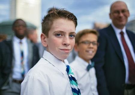 a byl naplněn zářivým světlem. Byl jsem na něj velmi hrdý a pociťoval jsem, jak je na něj hrdý i Nebeský Otec. Poté byl zorganizován kůl.
