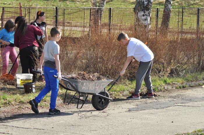 Projektové vyučování - v průběhu školního roku se uskutečnila celá řada tradičních projektových aktivit.