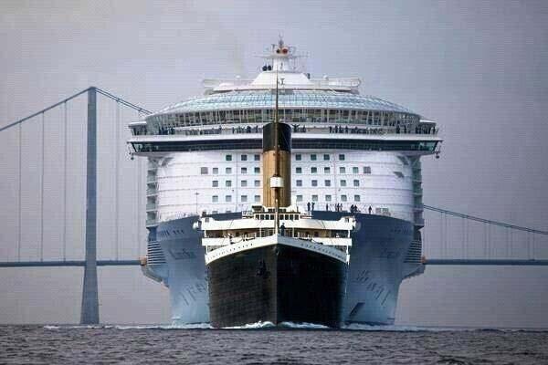 2012 Poměr mezi lodí Concordia (2012) a Titanicem (1912) nám