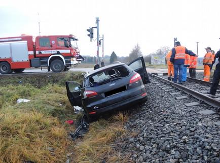 1 SHRNUTÍ Zdroj: DI Skupina události: nehoda. Vznik události: 22. 11. 2017, 4.43 h.