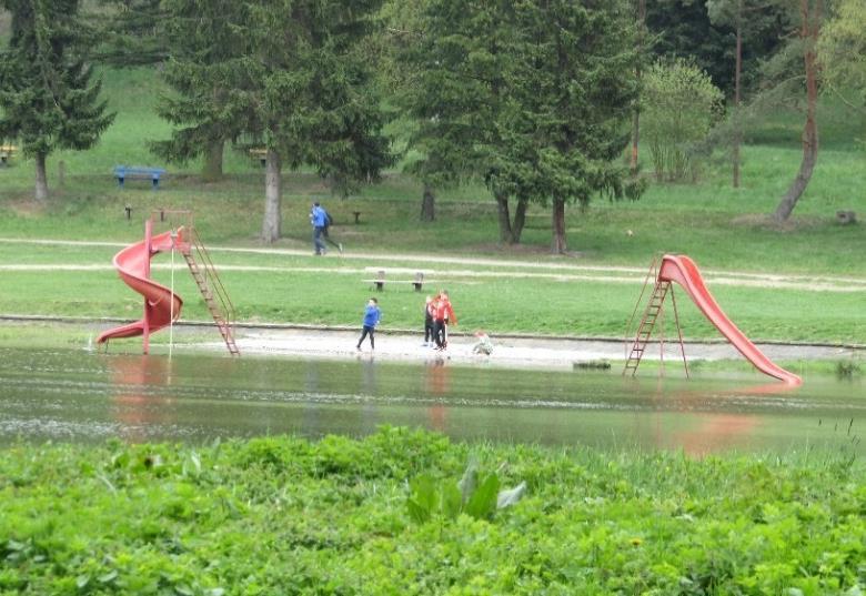 Malé vodní nádrže (rybníky) Chov ryb, který neoslabí ekologické funkce nádrží Nesmí