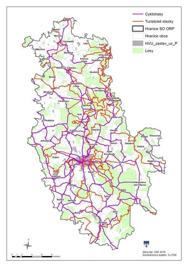 Mapa 7: Turistické trasy a cyklotrasy na