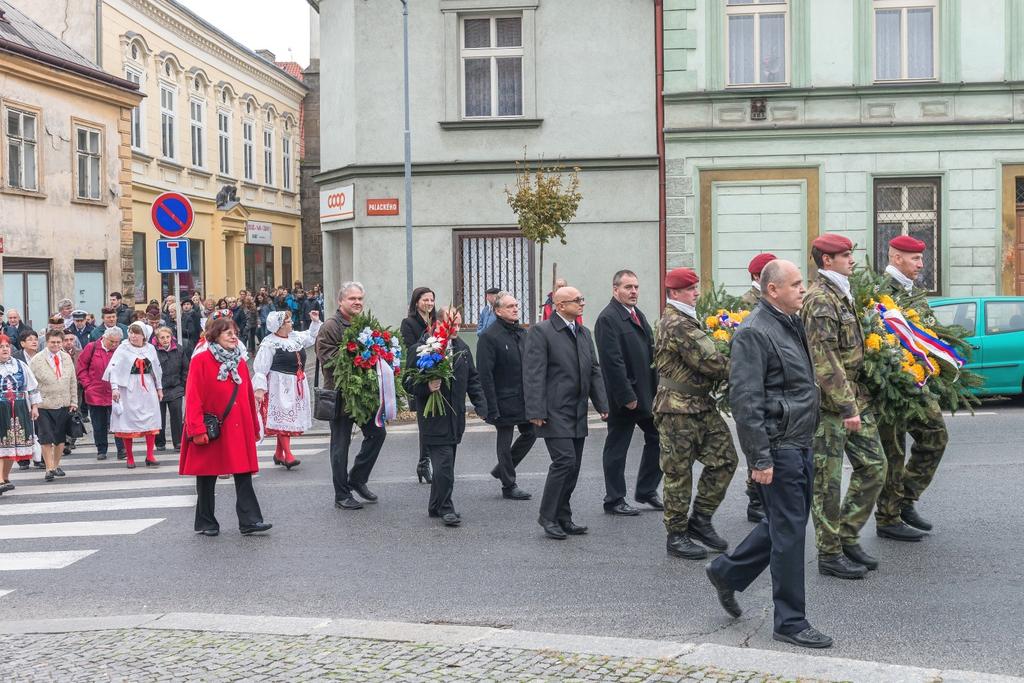 3. Ročník Číslo 9 VZNIK ČSR VE SLANÉM vyzdvihla ocenění pro zesnulého br.