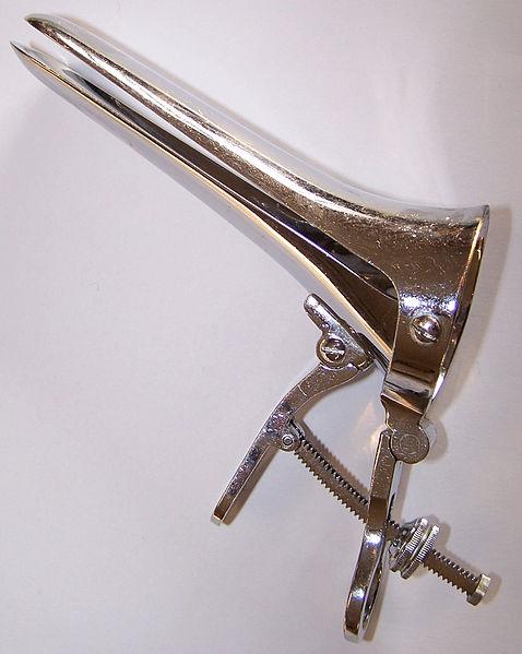 KAPITOLA 6. ENDOSKOPIE 152 Obrázek 6.5: Vaginální zrcadlo. Převzato z: http://en.wikipedia.org/wiki/ File:Speculum en métal.jpg. 6.3.3 Flexibilní endoskopy Tzv.
