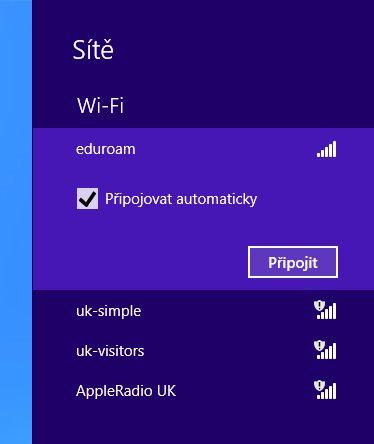 Vyberte síť eduroam a zvolte Připojit.