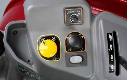 Panel nastavení režimu A/B Maximální rychlost jízdy a otáček motoru lze nastavit pomocí spínače a ovladače.