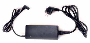Nabíjení konektor pro připojení baterie LED dioda zástrčka do el.sítě Připojte nabíječku k baterii a až poté k síťovému napětí. Jakmile je nabíječka připojená do el.