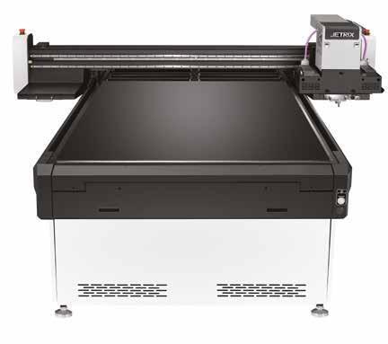 Max Print Speed 45m 2 /h 1220mm x 1220mm 70mm 5 Color up to LX3 LED LAMP (20,000hrs) LED UV Flatbed Malá a kompaktní velikost, ale robustní a dobře navržený, to je JETRIX LX3 přinášející vysokou