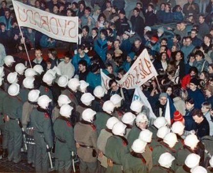 jsou zejména Revoluční odborové hnutí, organizace družstevní, organizace mládeže, organizace