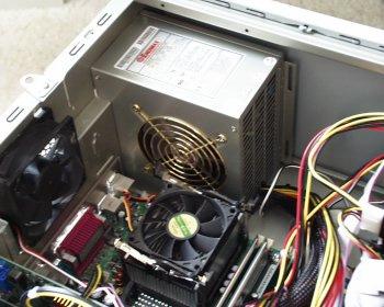 KVALITNÍ ATX ZDROJ PRO PC Na internetovém serveru PCtuning byl uveøejnìn popis zdroje pro PC Enermax EG365AX-VE FMA, který celosvìtovì sklízí jedno ocenìní za druhým a je obecnì považován témìø za to