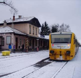 výpravní budva, která bude služit jak splečný dbavvací terminál pr drážní i pr autbusvu dpravu. Reknstrukce žst. Ržnv pd Radhštěm dhad CIN 120 mil.