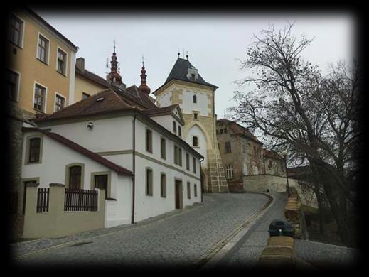 INZERCE Zveme Vás tímto do nové Restaurace pod Branou v Žatci (Žižkova 72, 438 01 Žatec). Příjemné prostředí, restaurace rodinného stylu, nekuřácká.