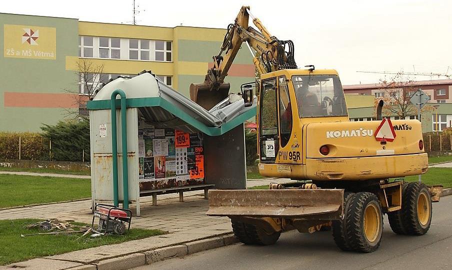 Obnova přístřešků autobusových zastávek - V realizaci -