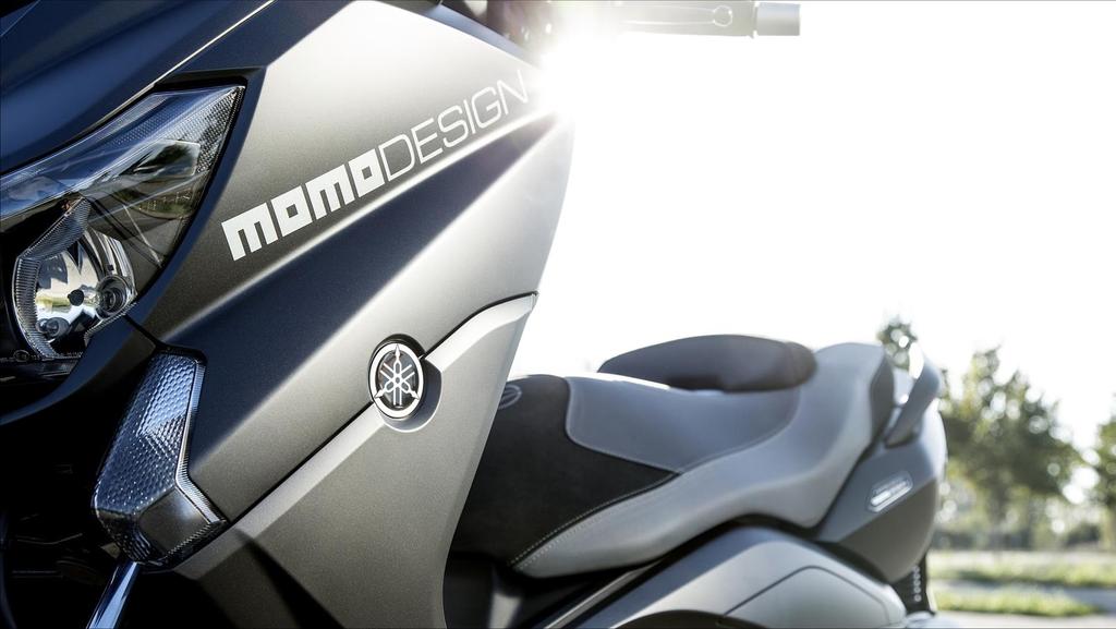 X-MAX 250 MOMODESIGN Design od společnosti MOMODesign a technologie od společnosti Yamaha Spojením italského designu a japonské technologie vzniká exkluzivní nový sportovní skútr zaměřený na všechny,