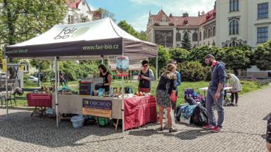 Akce k podpoře fairtrade Rada MČ Praha 8 schválila 4. května 2016 Deklaraci podpory fair trade v MČ Praha 8.